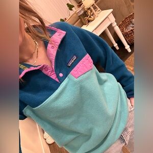 Patagonia Teal and Pink Fleece Pullover